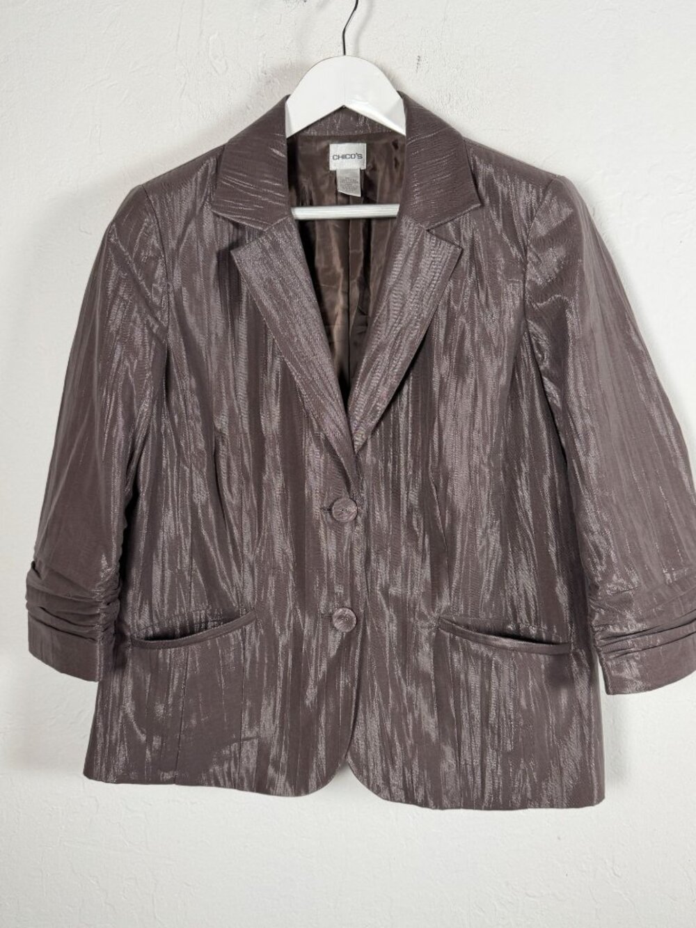 Chico's Womens Sz 2 Metallic Mauve Shimmer Crinkle Ruched Blazer Jacket Pockets
